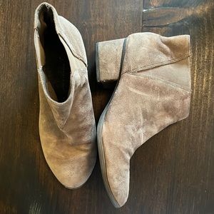 Dr Scholl’s Women’s Bootie Size 7.5